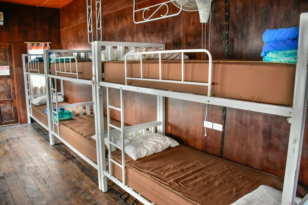 Love Station Hostel Baan Tai Exterior foto