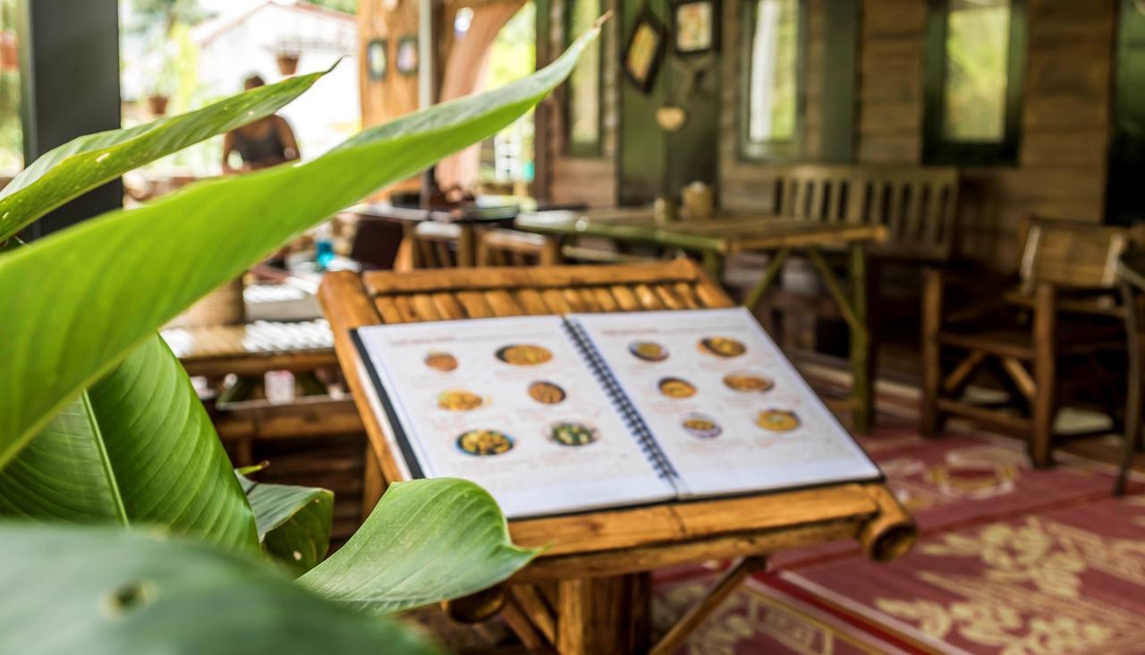 Love Station Hostel Baan Tai Exterior foto